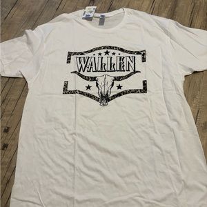 Morgan wallen band tee.